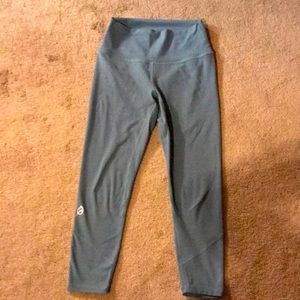 Ptula leggings. Sage 3/4 length